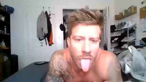 Snapshot of lacrioxcum18 chatting on 10-16-25, 04:30 lacrioxcum18 online show from 10-16-25, 04:30