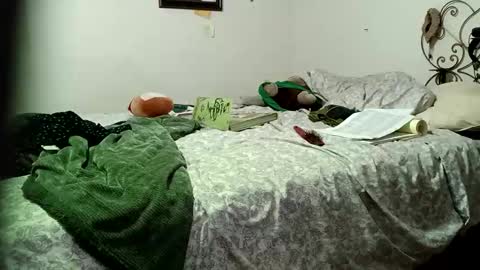 lacybell online show from 02-11-25, 09:20