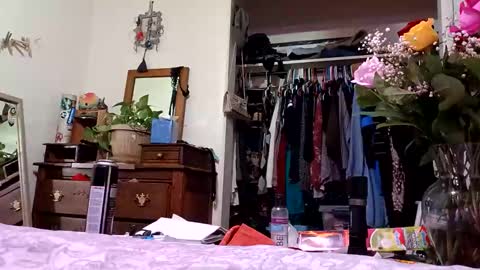 lacybell online show from 02-19-25, 01:18