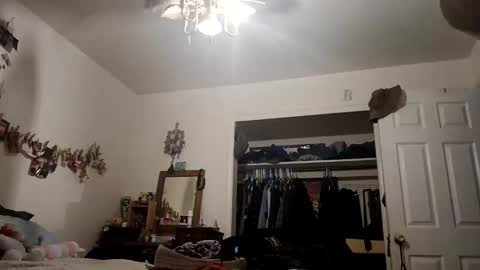 lacybell online show from 10-05-25, 06:12