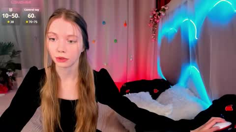 Lada online show from 03-28-26, 06:13