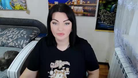 lady_boom_ online show from 10-22-25, 08:03