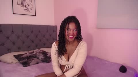 Snapshot of lady_danbury chatting on 12-19-24, 01:29 Karla - Instagram   lady karla1 online show from 12-19-24, 01:29