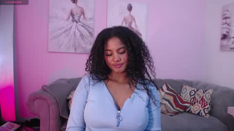 Snapshot of lady_danbury chatting on 01-04-25, 11:59 Karla - Instagram   lady karla1 online show from 01-04-25, 11:59