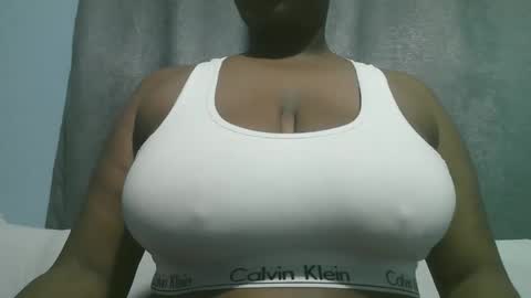 lady_dearra online show from 10-26-25, 03:34