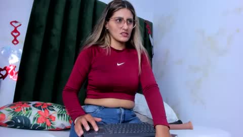 LADY  online show from 02-16-25, 01:58