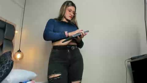 LADY  online show from 10-07-25, 02:31