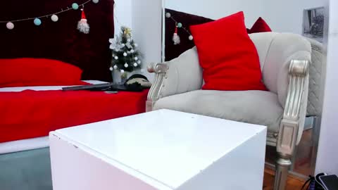 Snapshot of lady_godss chatting on 12-20-24, 11:37 Lady godss online show from 12-20-24, 11:37