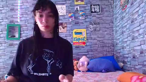 Snapshot of lady_godss chatting on 11-18-25, 01:59 Lady godss online show from 11-18-25, 01:59