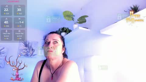    online show from 10-18-25, 07:03