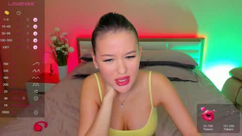 Snapshot of lady_killer_kris chatting on 12-27-24, 07:18 Krissy online show from 12-27-24, 07:18