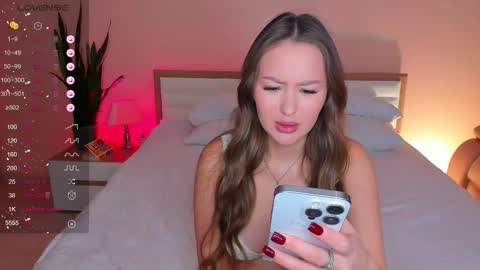 Snapshot of lady_killer_kris chatting on 10-29-25, 10:06 Krissy online show from 10-29-25, 10:06