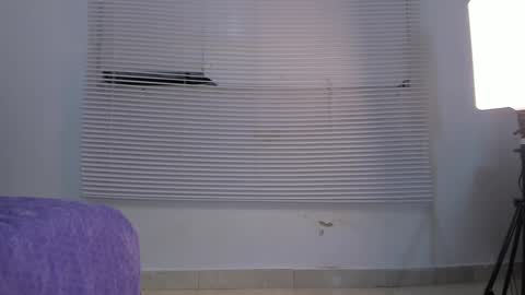 Lady Miss online show from 12-20-24, 07:28