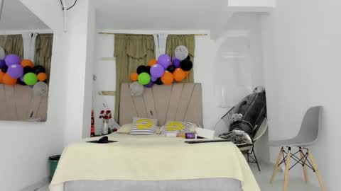 Snapshot of lady_miss___ chatting on 10-27-25, 11:47 lady_miss___ online show from 10-27-25, 11:47