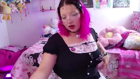 Snapshot of lady_noize chatting on 01-18-26, 08:23 Lady online show from 01-18-26, 08:23