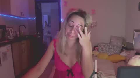 lady_smile69 online show from 10-07-25, 06:27