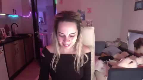 lady_smile69 online show from 11-08-25, 04:45