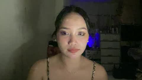 yuki hermosa online show from 09-25-25, 02:43