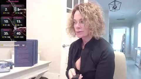 Ladybabs online show from 10-17-25, 03:47