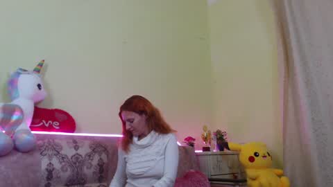 Snapshot of ladybigsmile chatting on 02-08-25, 12:17 Sima Ladybigsmile online show from 02-08-25, 12:17