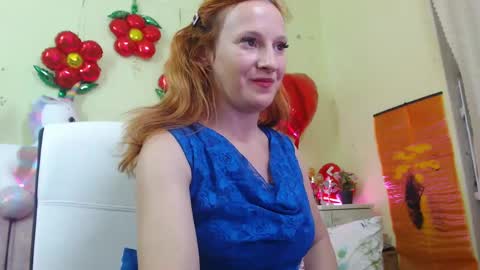 Snapshot of ladybigsmile chatting on 02-20-25, 04:57 Sima Ladybigsmile online show from 02-20-25, 04:57
