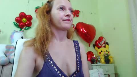Snapshot of ladybigsmile chatting on 03-04-25, 10:05 Sima Ladybigsmile online show from 03-04-25, 10:05