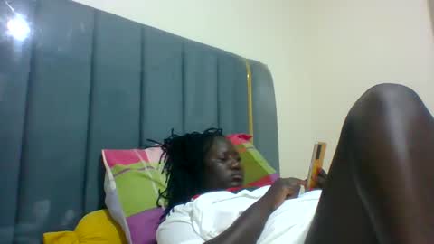 lindah32 online show from 12-07-24, 08:05