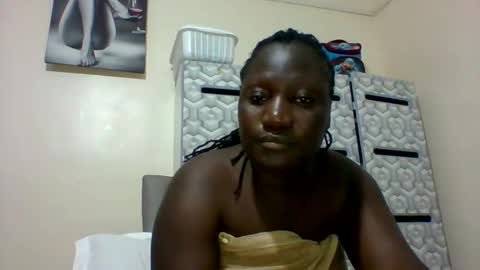 lindah32 online show from 01-02-25, 08:13
