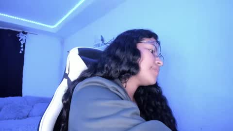  Lady  online show from 12-06-24, 07:32