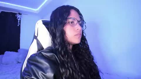  Lady  online show from 12-10-24, 02:48