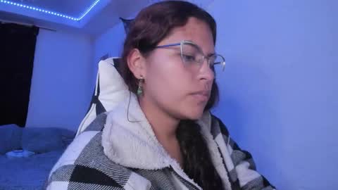  Lady  online show from 10-11-25, 07:29