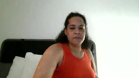 Snapshot of ladycinnabon chatting on 02-26-25, 07:31 Stephanie online show from 02-26-25, 07:31
