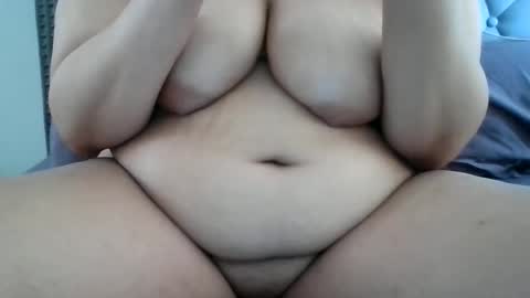 Snapshot of ladycinnabon chatting on 02-13-26, 03:41 Stephanie online show from 02-13-26, 03:41