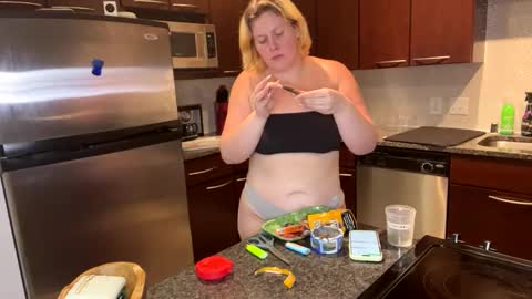 ladycooks23 online show from 09-29-25, 02:27