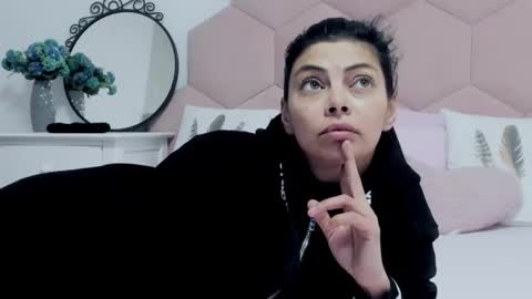 Lia online show from 02-28-25, 04:21