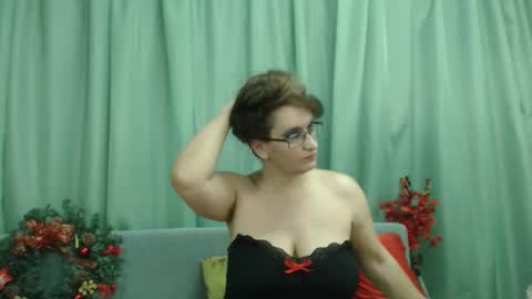Nicole.... online show from 12-22-24, 01:11