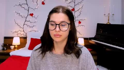 Amelia online show from 02-28-25, 05:04