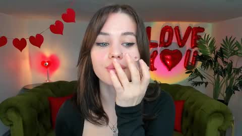 Amelia online show from 03-08-25, 08:55