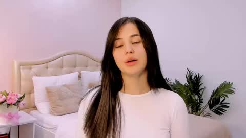 Amelia online show from 09-11-25, 01:22