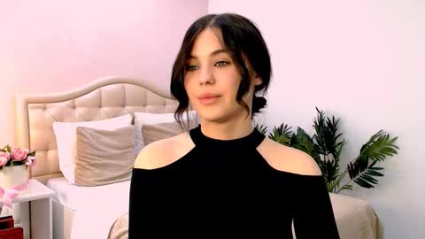Amelia online show from 09-27-25, 12:43