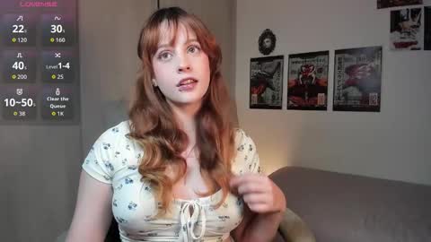 Snapshot of ladyslan chatting on 10-19-25, 11:27 Lady Slan online show from 10-19-25, 11:27