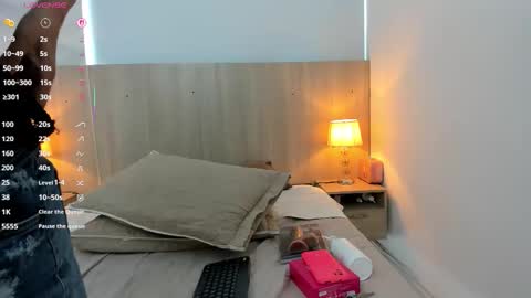 Laia Cruz online show from 02-11-26, 07:52