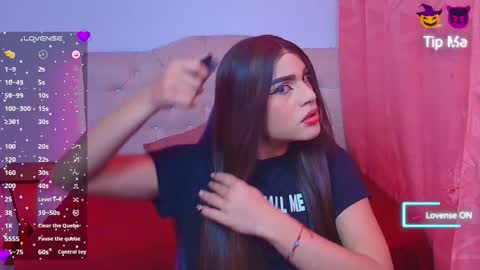 Snapshot of lailahdark chatting on 10-23-25, 04:45 Camila online show from 10-23-25, 04:45