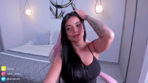 Laira online show from 02-17-25, 10:36