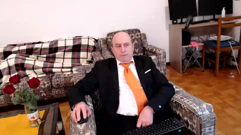 Snapshot of lajose52 chatting on 01-18-25, 12:57 lajose52 online show from 01-18-25, 12:57
