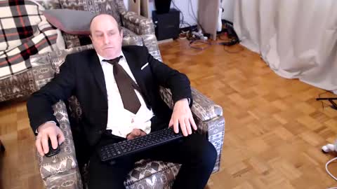 Snapshot of lajose52 chatting on 02-10-25, 03:32 lajose52 online show from 02-10-25, 03:32