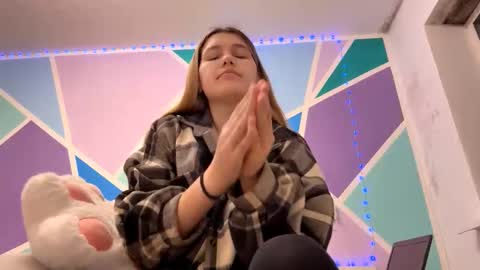 Sophie online show from 03-26-26, 02:17