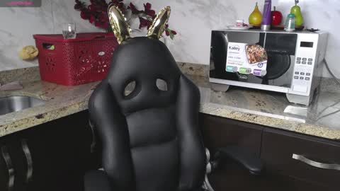 Laskhmirani online show from 01-22-25, 02:04