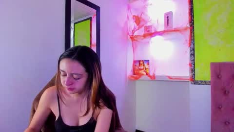 Lala clark online show from 10-27-25, 12:20