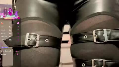 Miss Lala online show from 11-26-25, 03:57